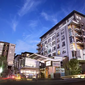 https://doubletree-by-hilton-cape-town-upper-eastside.hotels-capetown.com